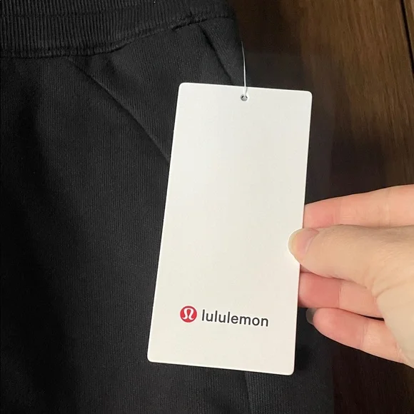 lululemon athletica Scuba high rise short 5” Black Women's Shorts - Picture 3 of 7